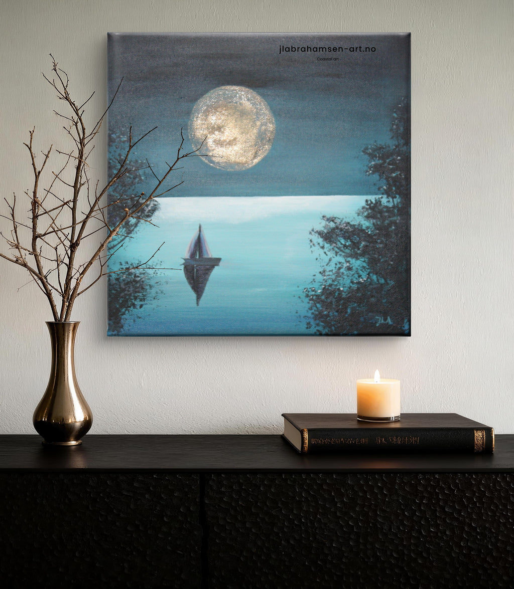 Original maleri "Silent Night" 30x30 cm av JL Abrahamsen – seilbåt på havet en stille natt med stor måne, nordisk maritim kunst til stuen 