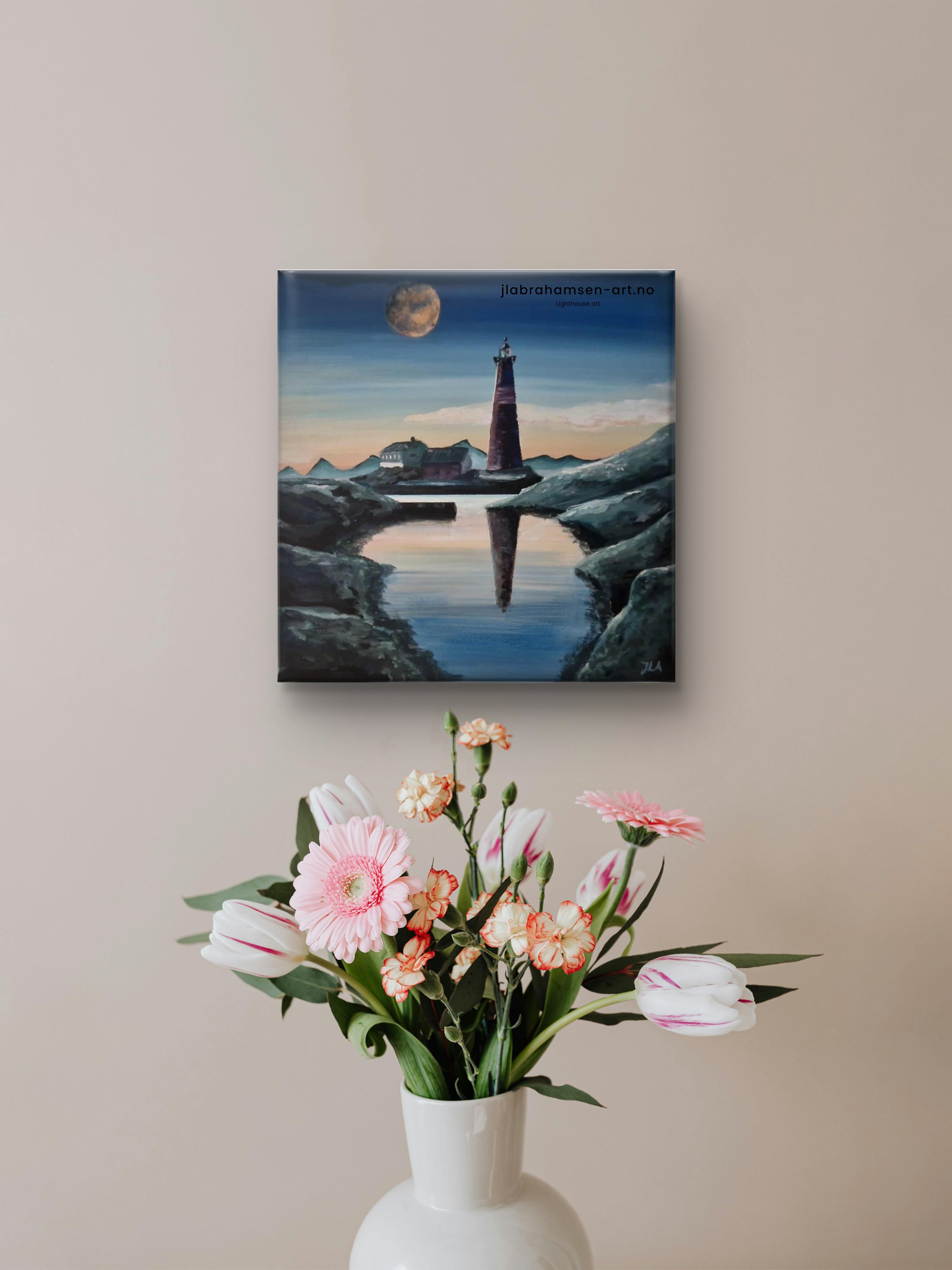 The Guardian akrylmaleri 30x30 cm – fyrtårn ved havet i måneskinn av JL Abrahamsen. Små maritime bilder